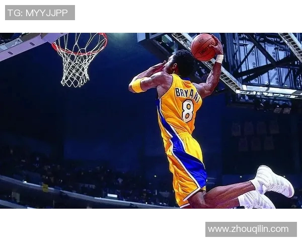 足球明星科比在绿茵场上的精彩瞬间与辉煌成就回顾